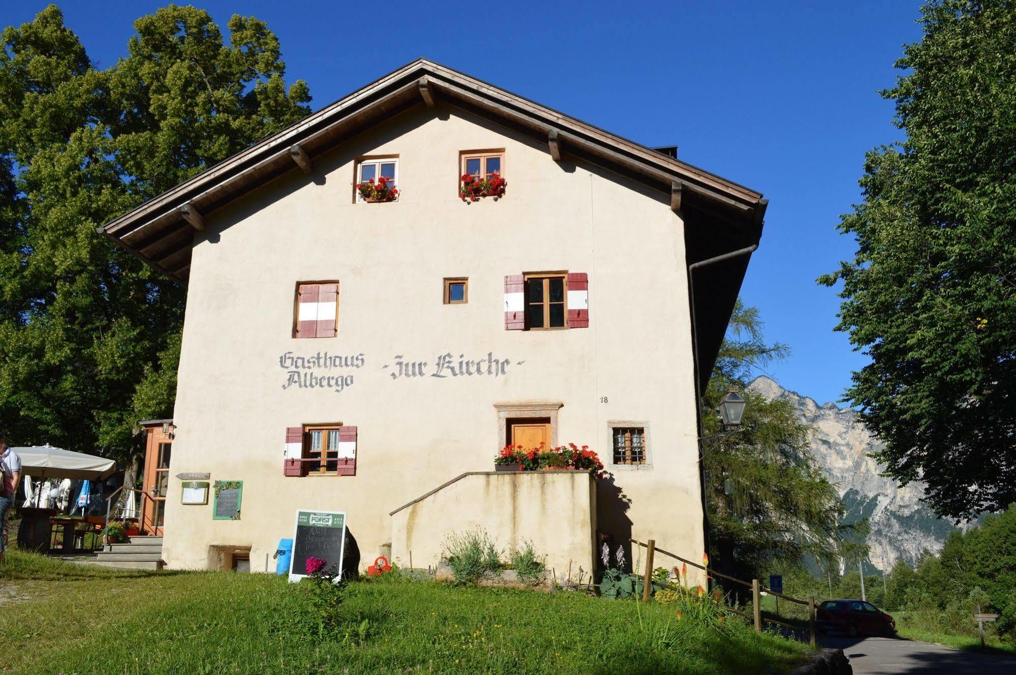 Hotel Zur Kirche Margreid an der Weinstraße Exterior foto
